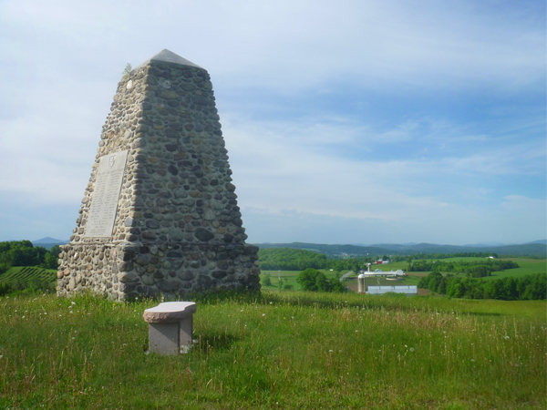 Monument hommage au Dufferin Height